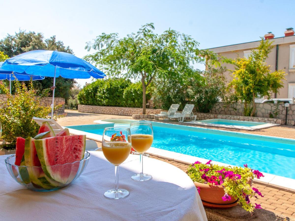 Apartments Villa Ana Мандре Экстерьер фото