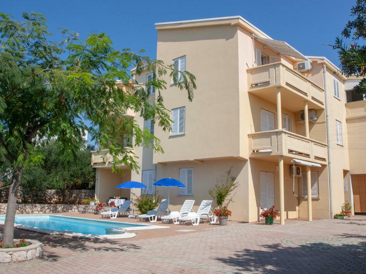 Apartments Villa Ana Мандре Экстерьер фото